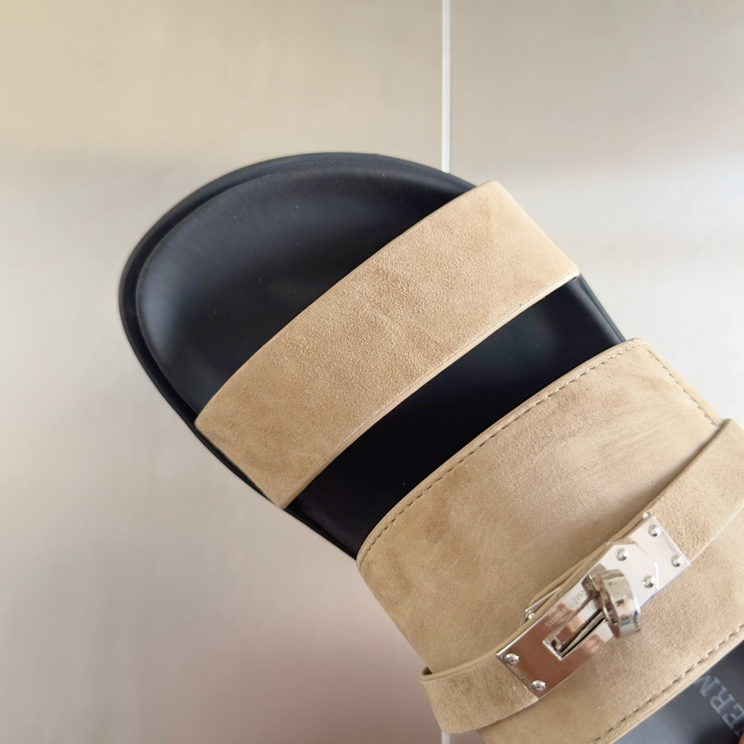 UA H**me5 Jackson sandal