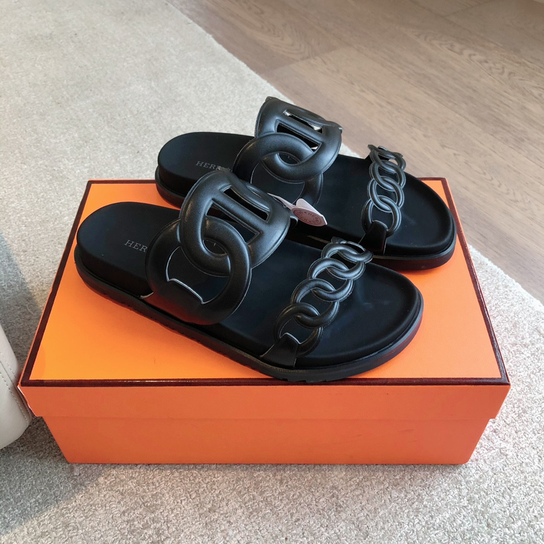 UA H**me5 Extra sandal