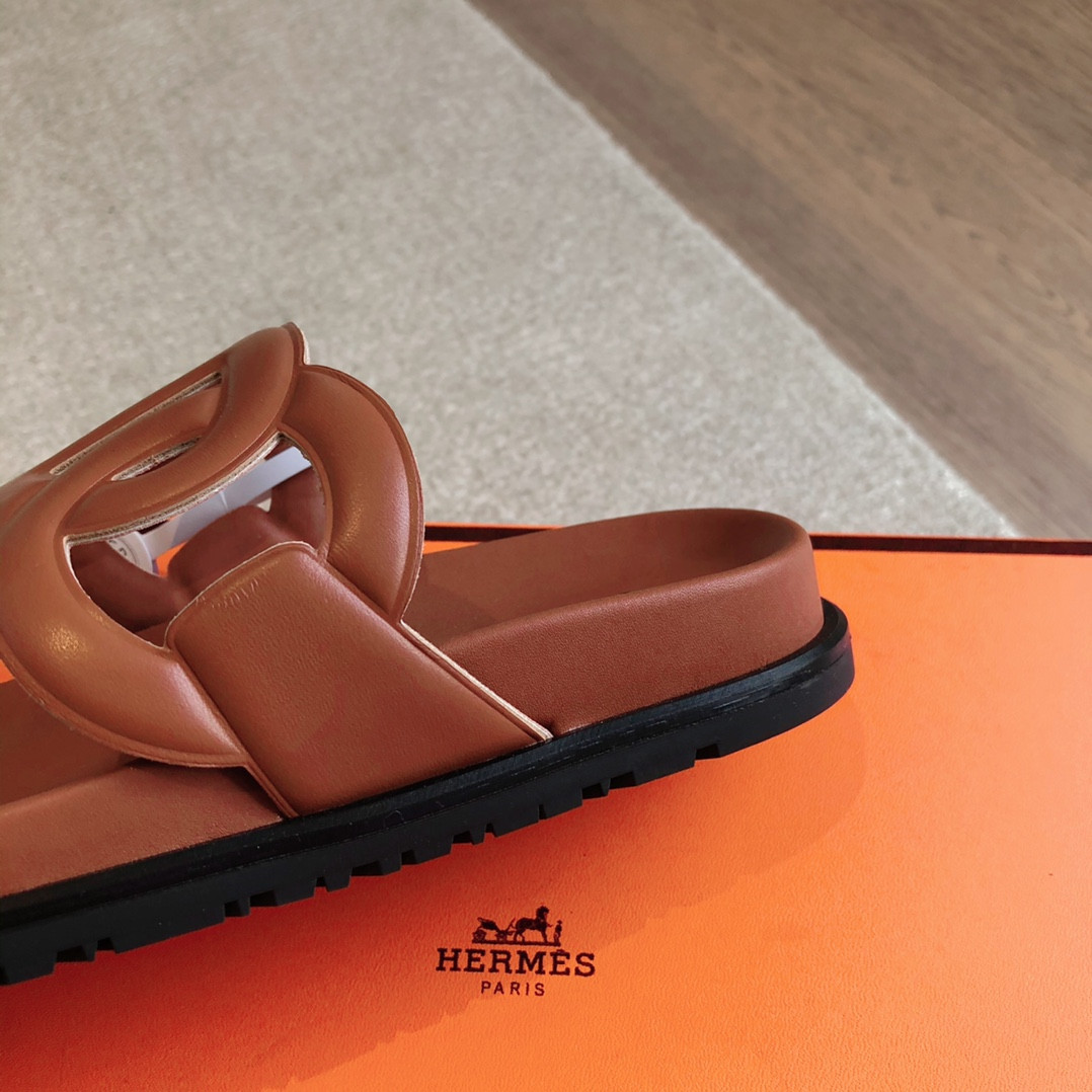 UA H**me5 Extra sandal