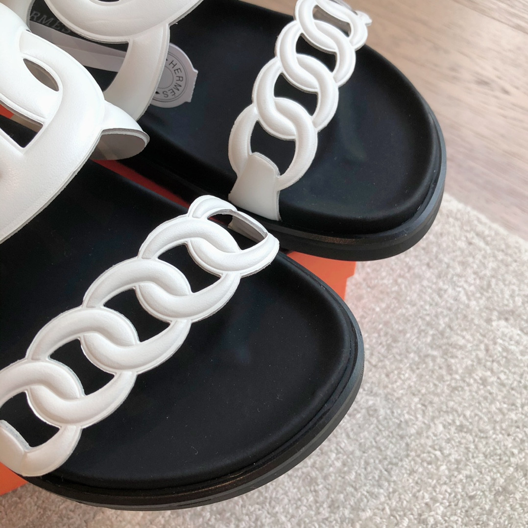 UA H**me5 Extra sandal