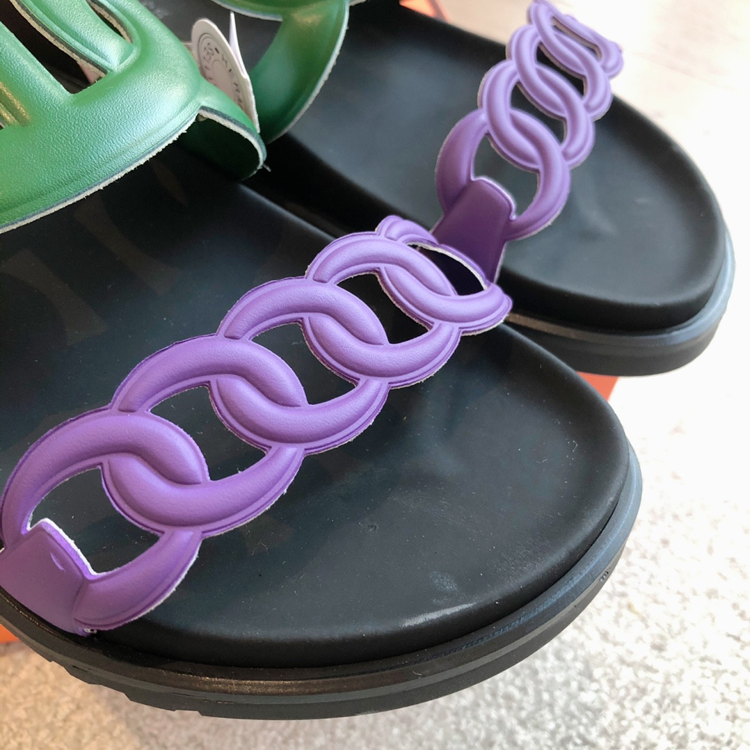 UA H**me5 Extra sandal