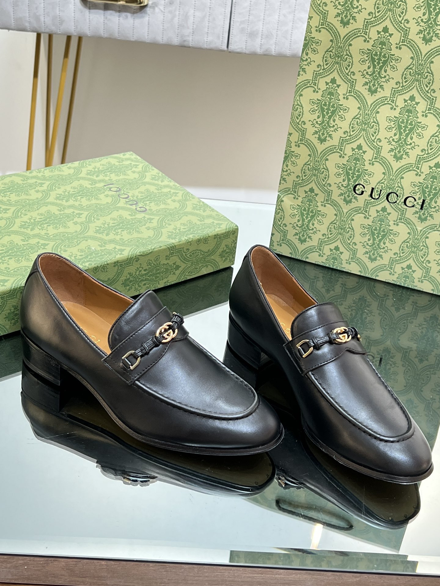 UA Gvc*1 INTERLOCKING G LOAFER