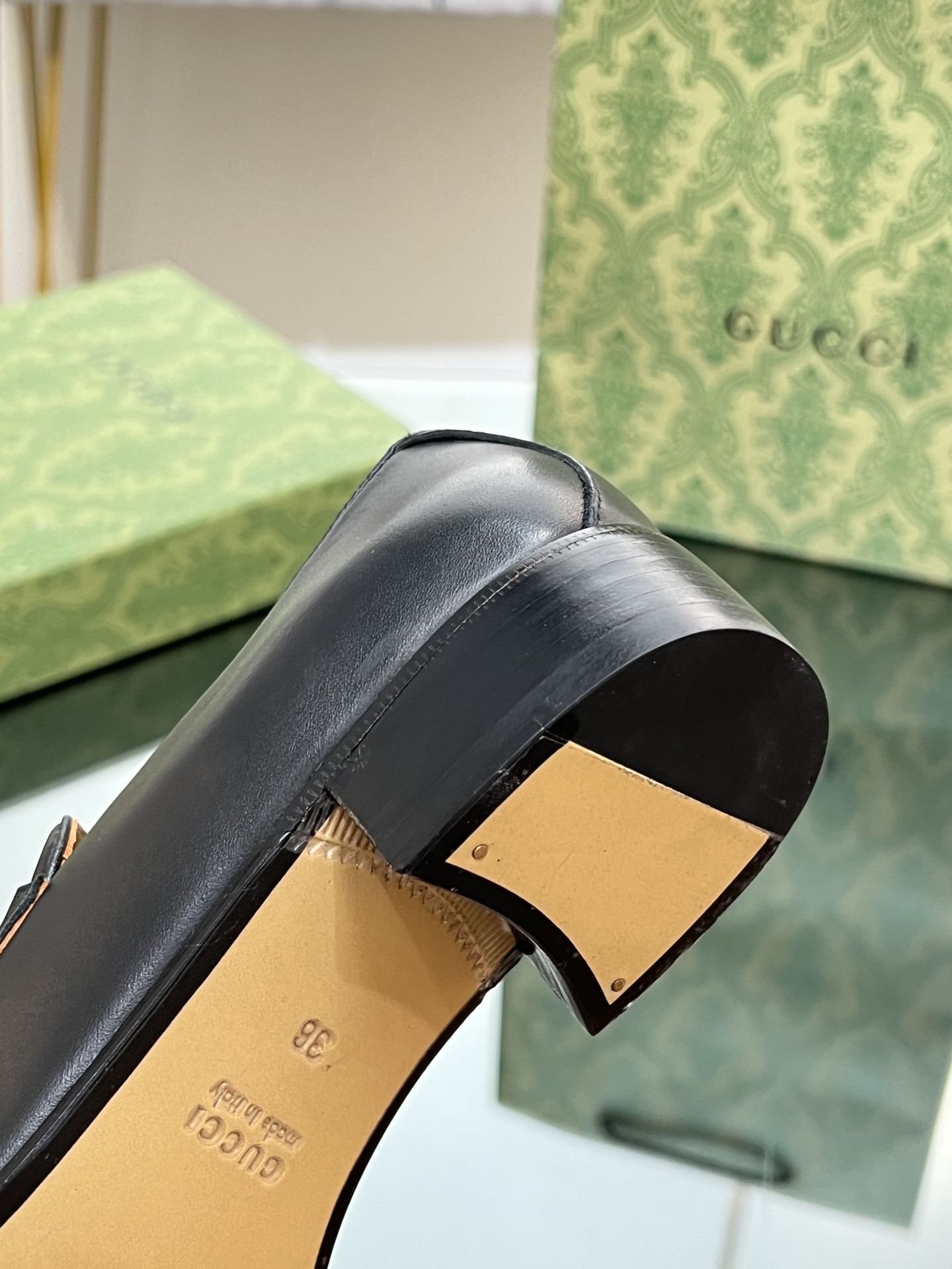 UA Gvc*1 INTERLOCKING G LOAFER