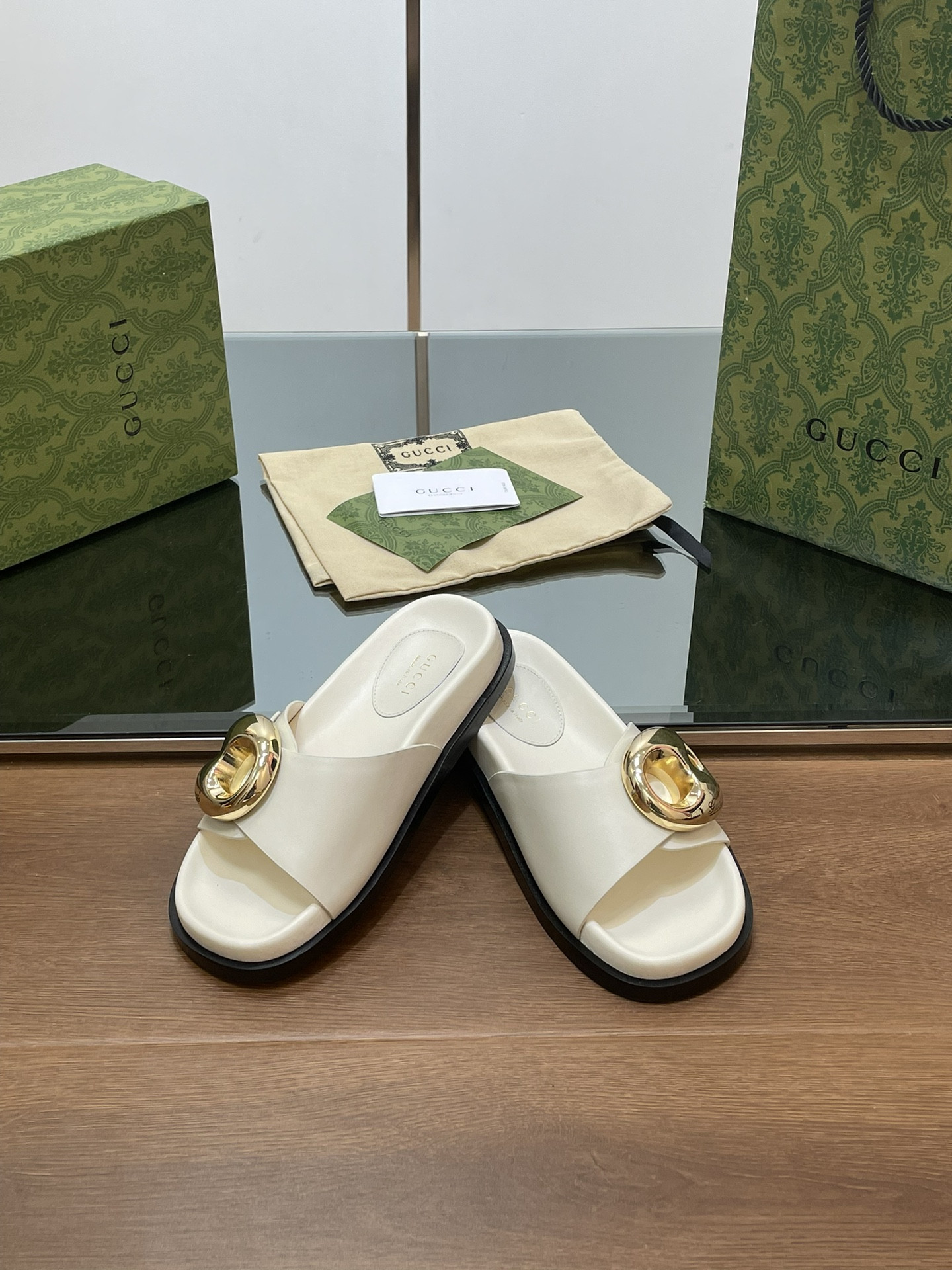 UA Gvc*1 MARINA CHAIN SLIDE SANDAL