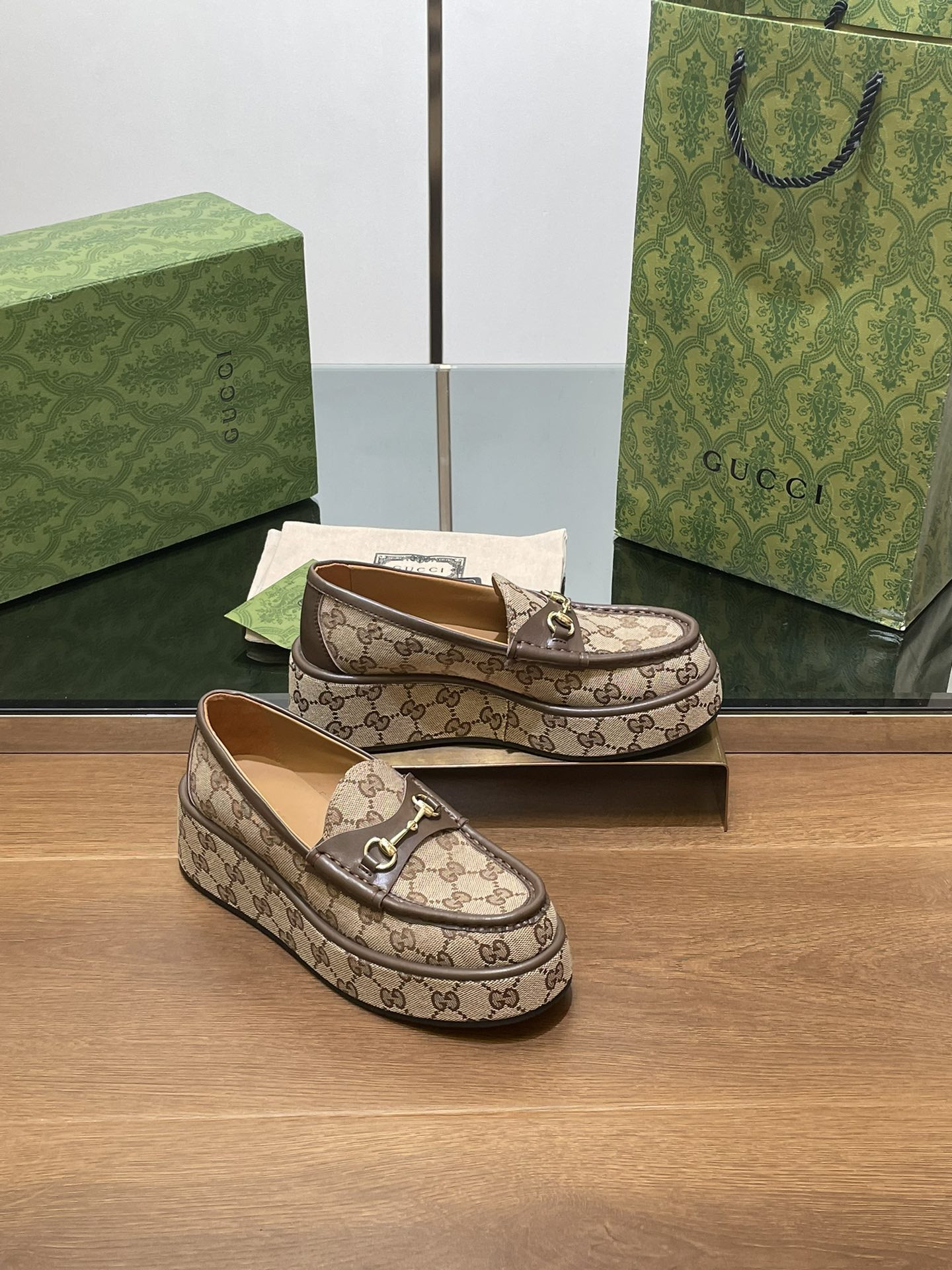 UA Gvc*1 HORSEBIT WEDGE LOAFER