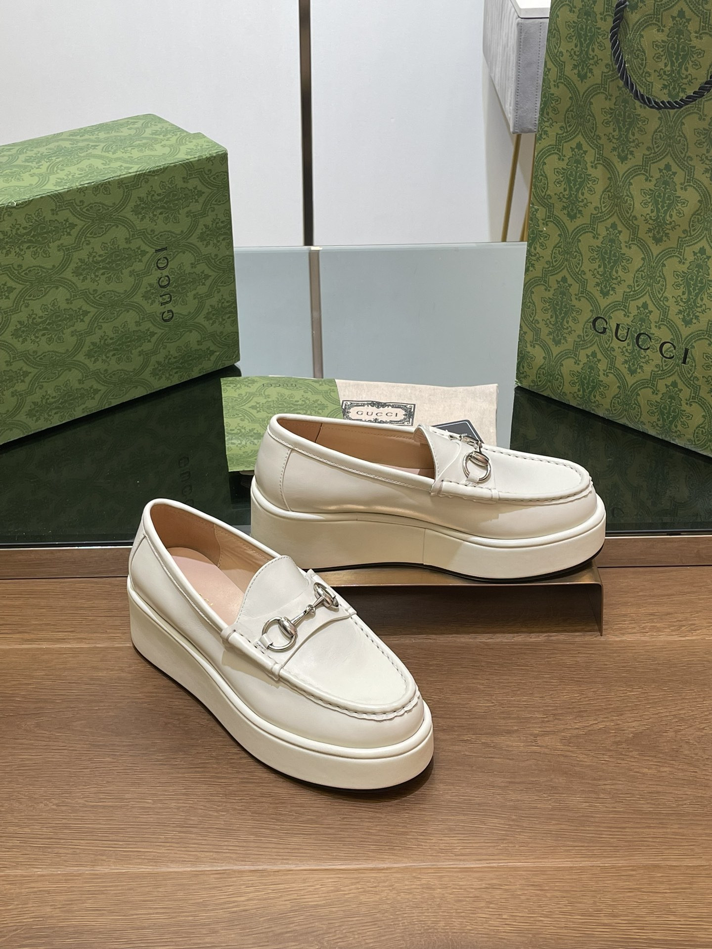 UA Gvc*1 HORSEBIT WEDGE LOAFER