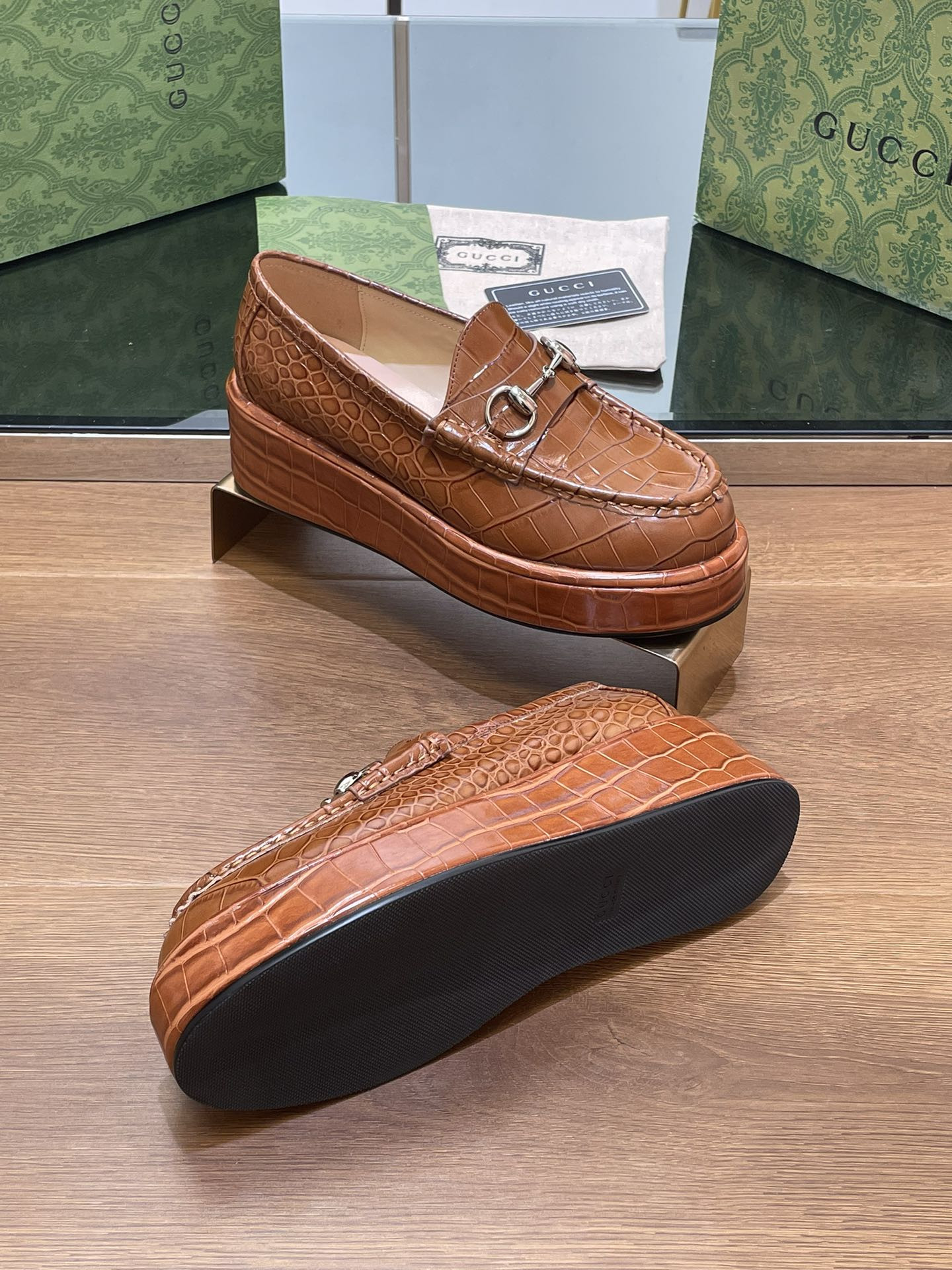 UA Gvc*1 HORSEBIT WEDGE LOAFER