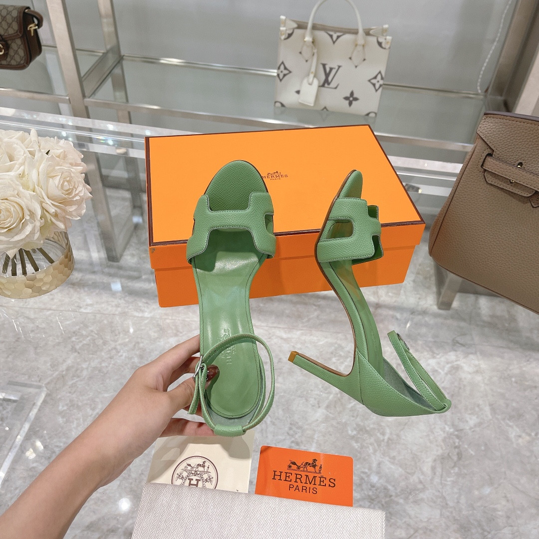 UA H**me5 Heeled Sandal