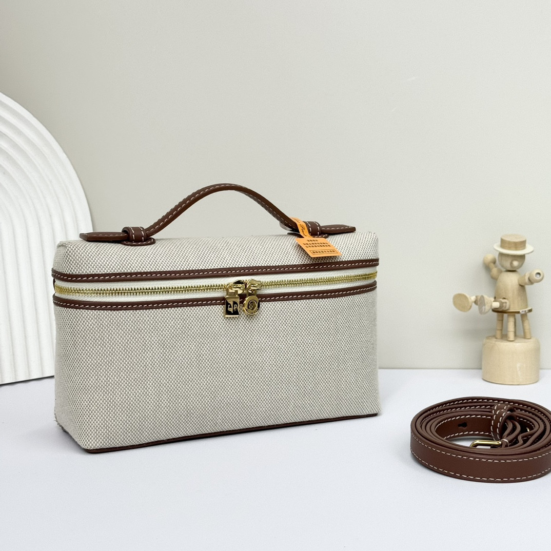 L0r0 P1ana Extra Pocket L19  Cotton, Linen 11 x 19 x 6.5 cm