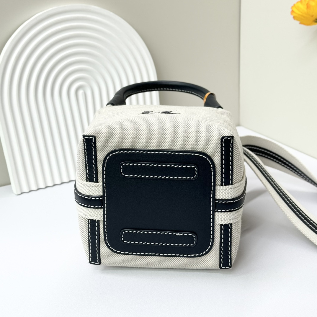 L0r0 P1ana Micro Bale Bag Cotton, Linen 23 x 16 x 14 cm