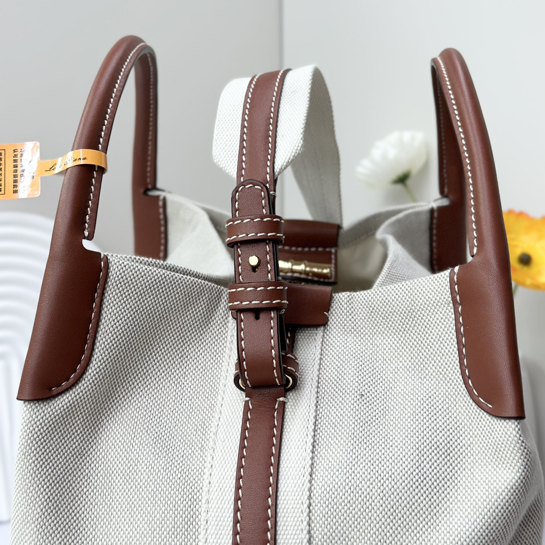 L0r0 P1ana Large Bale Bag Cotton, Linen 24 x 20 x 27 cm