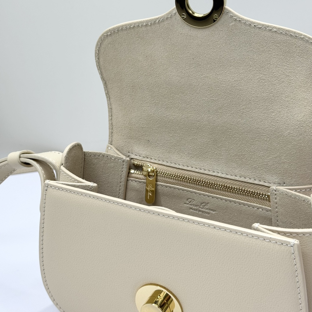 L0r0 P1ana Small Ghiera Bag 23x16x8 cm