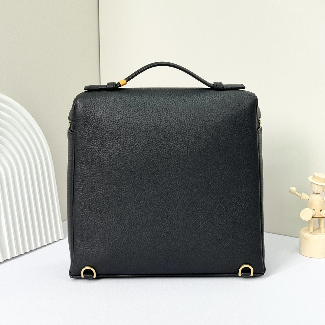 L0r0 P1ana Extra Pocket backpack L23.5 Grained Calfskin 23 x 21 x 8 cm