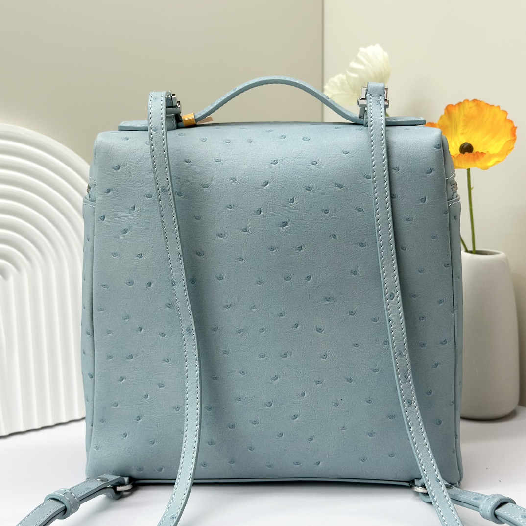 L0r0 P1ana Extra Pocket backpack L23.5 Ostrich-grained Leather 23 x 21 x 8 cm