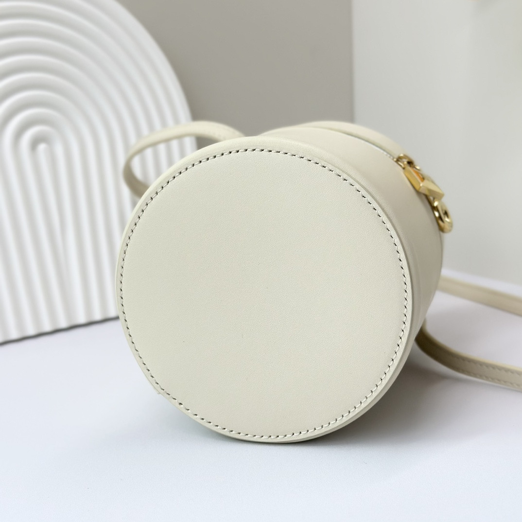 L0r0 P1ana Extra Case Smooth Calfskin 12 x16 x12cm