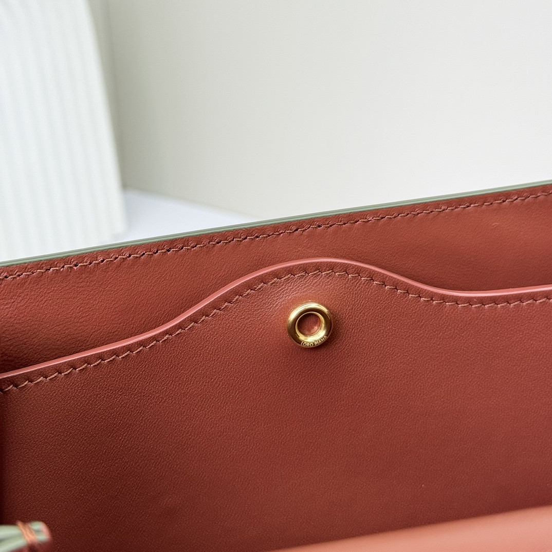 L0r0 P1ana Small Ghiera Bag 23x16x8 cm