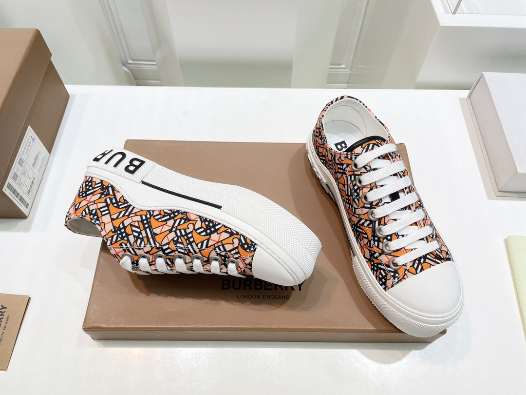 UA Bv*b*rry Sneakers