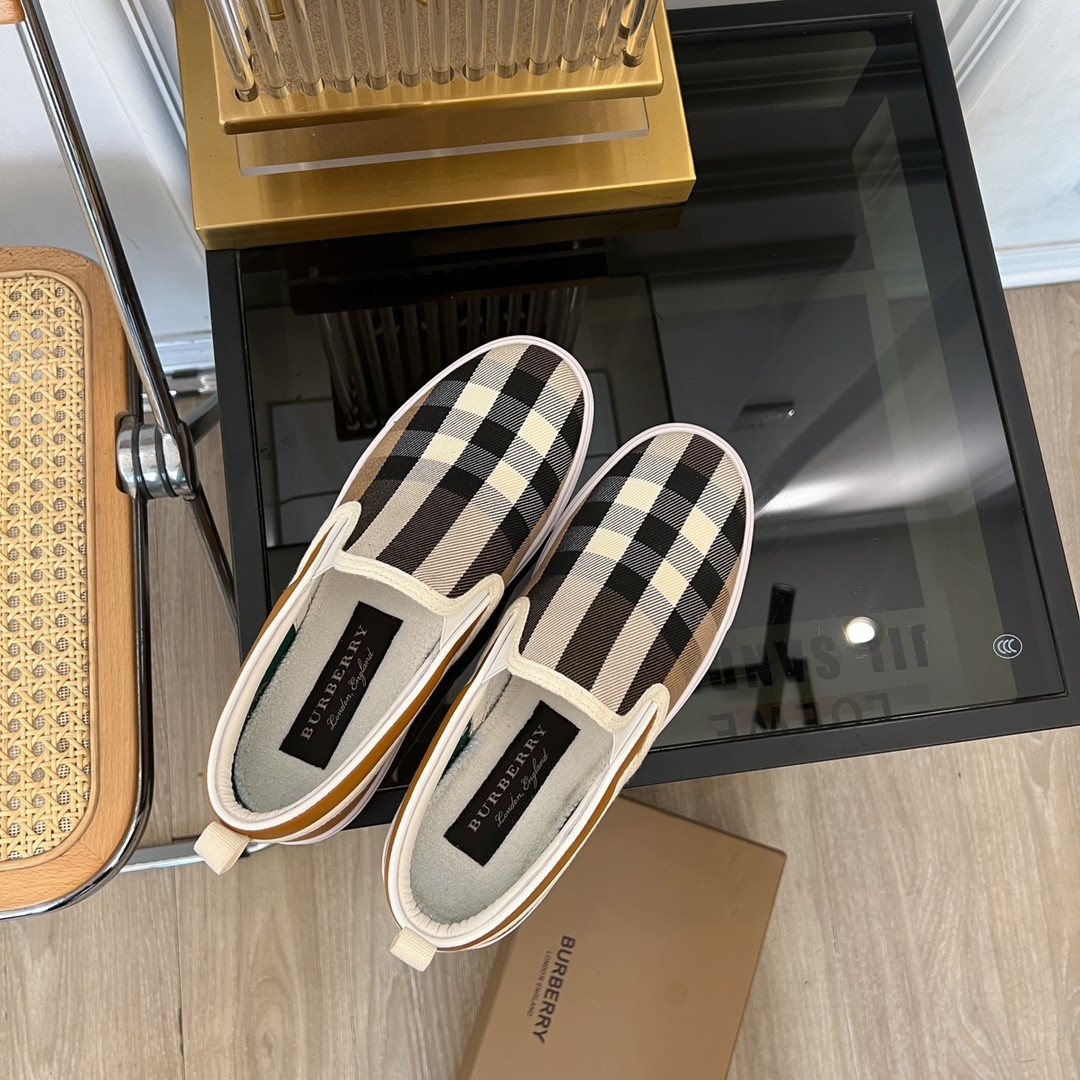 UA Bv*b*rry Slip On Sneakers