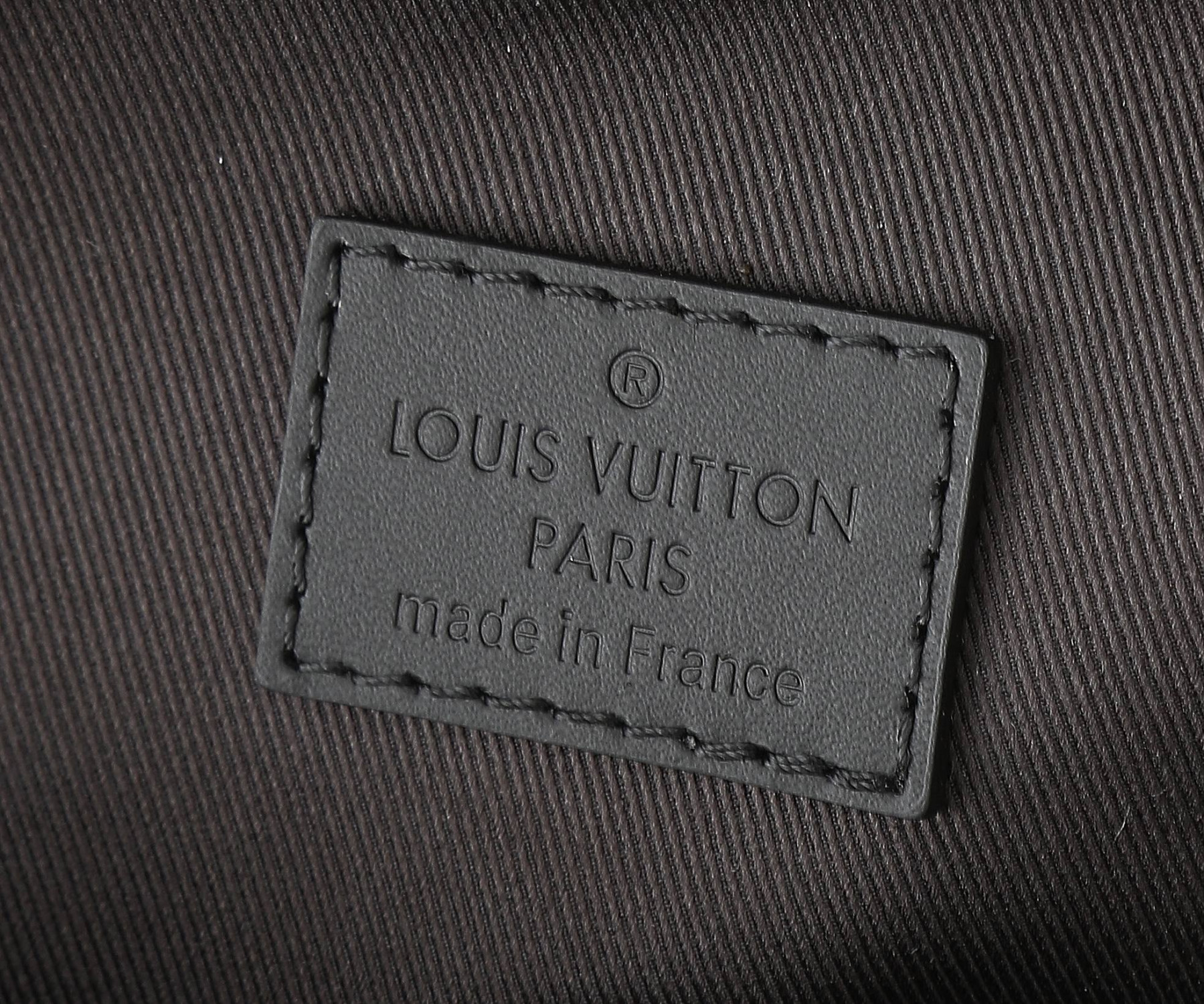 LV Avenue Slingbag PM M11703 6.3 x 13 x 2.2 inches