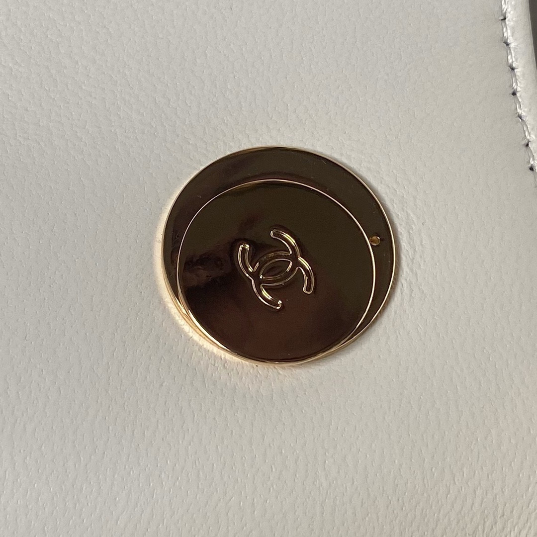 Ch**el Trendy CC 23S 14.5 × 19.5 × 8 cm