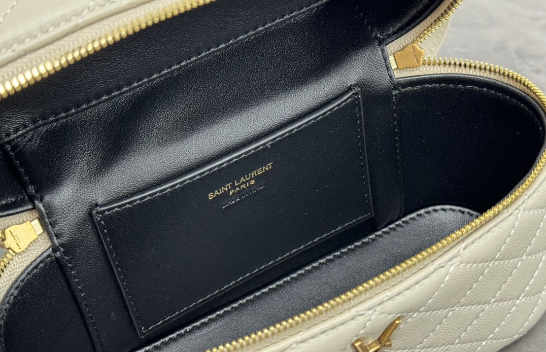 Y51 GABY VANITY BAG IN LAMBSKIN 18 X 11 X 6.5 CM