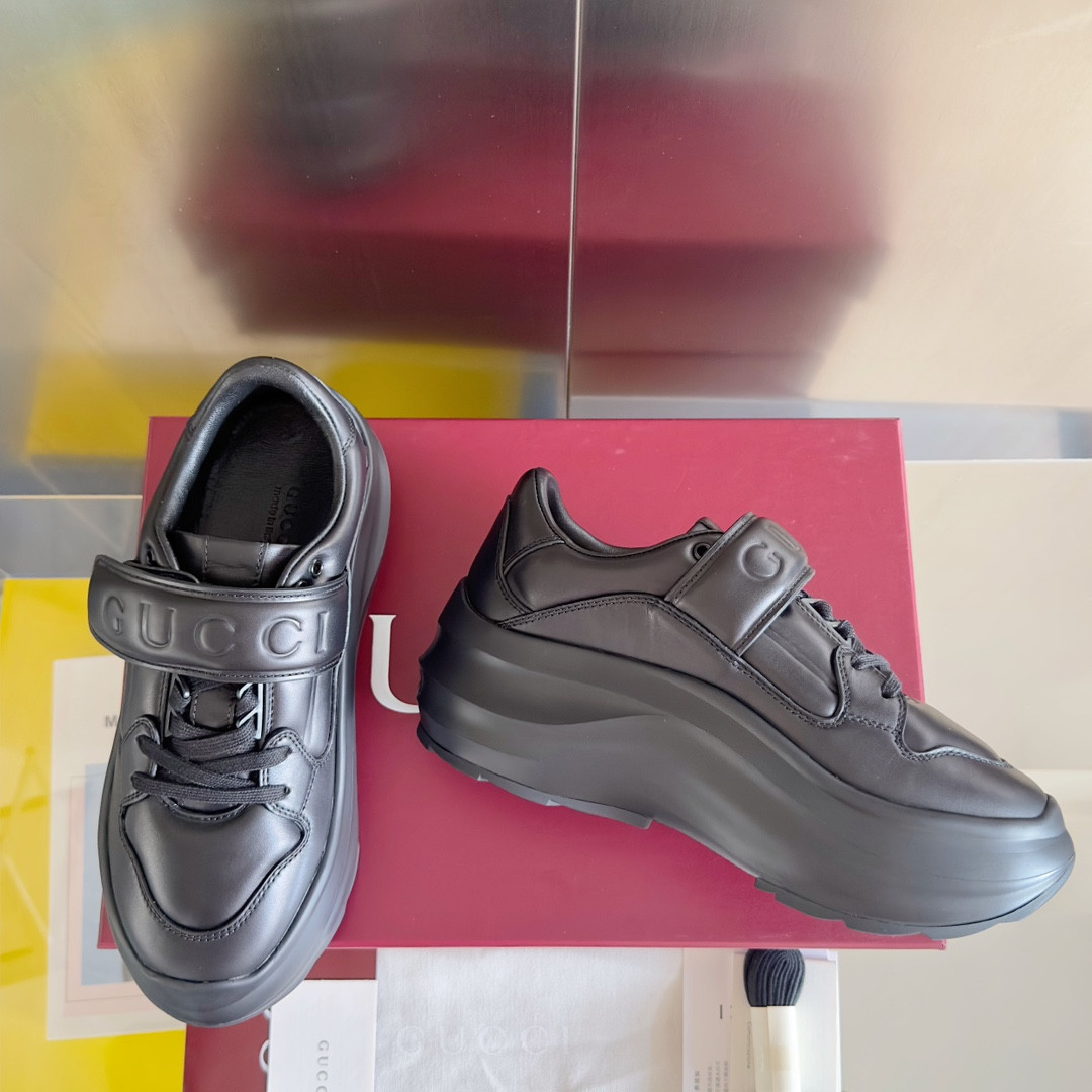 UA Gvc*1 Wave wedge sneaker