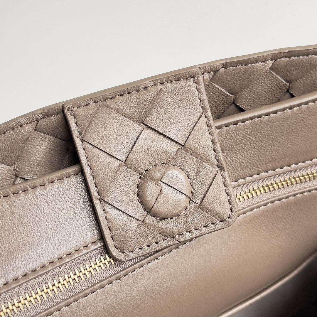 B0tt*ga Ven*ta Medium Andiamo 32x25x11CM