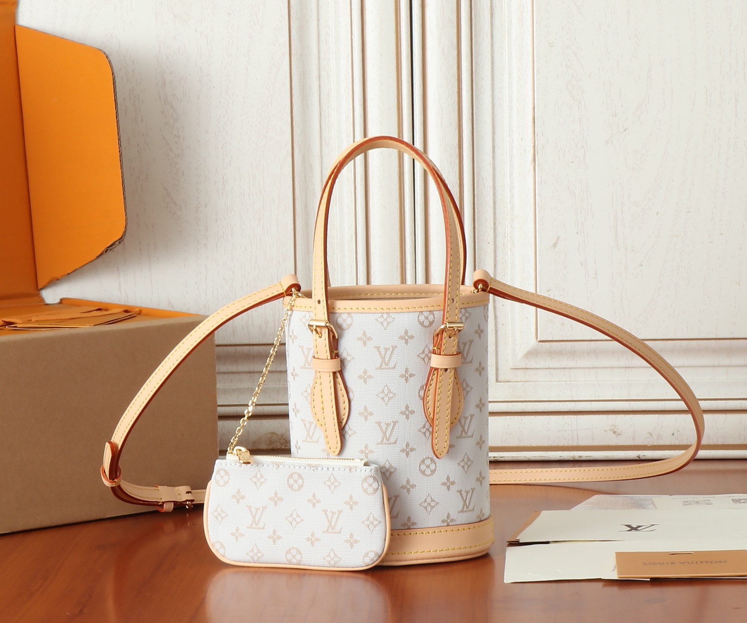 LV Match Nano Bucket  M12317 13x17x9CM