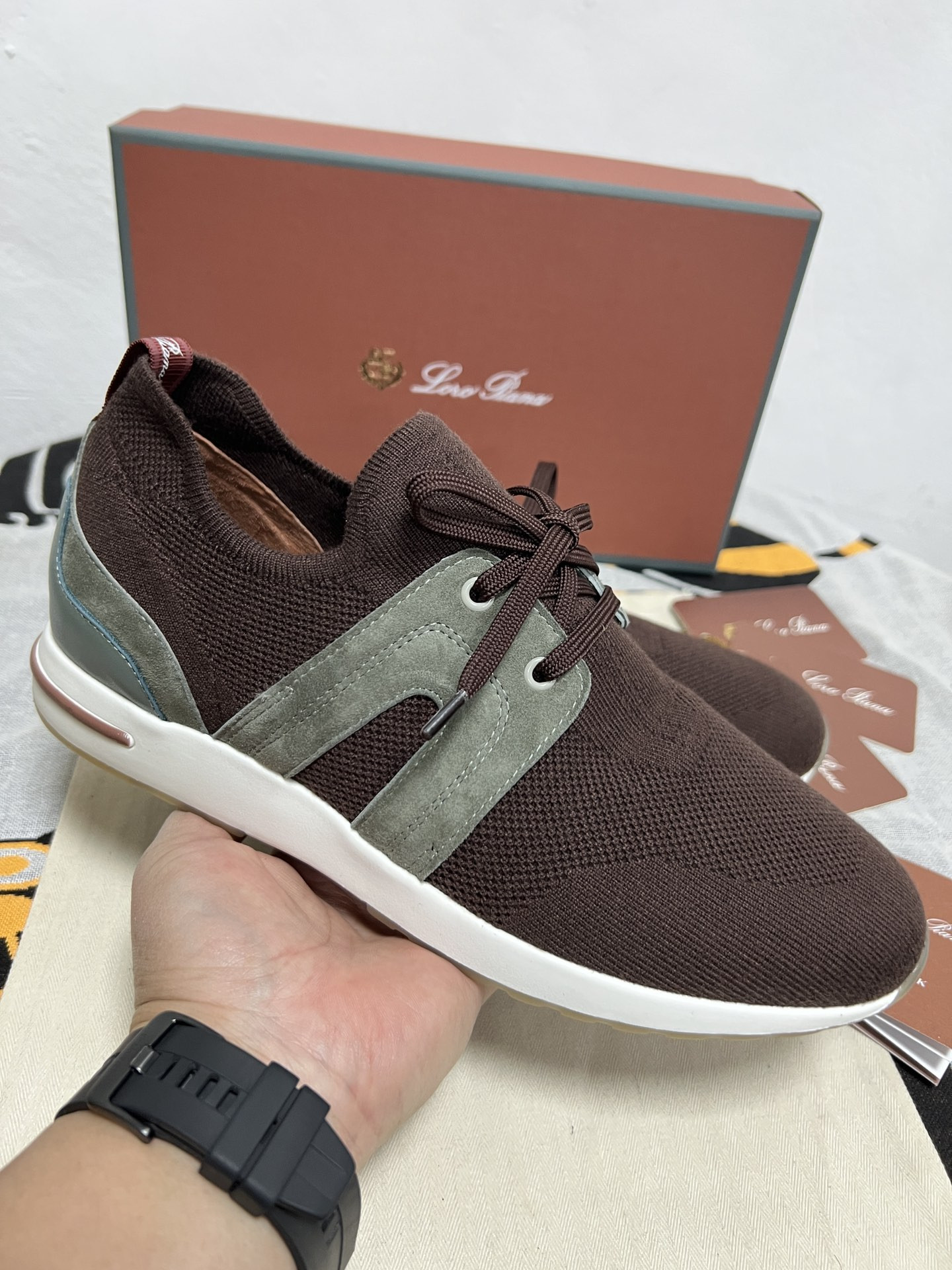 UA L0r0 P1ana 360 LP Flexy Walk Sneaker