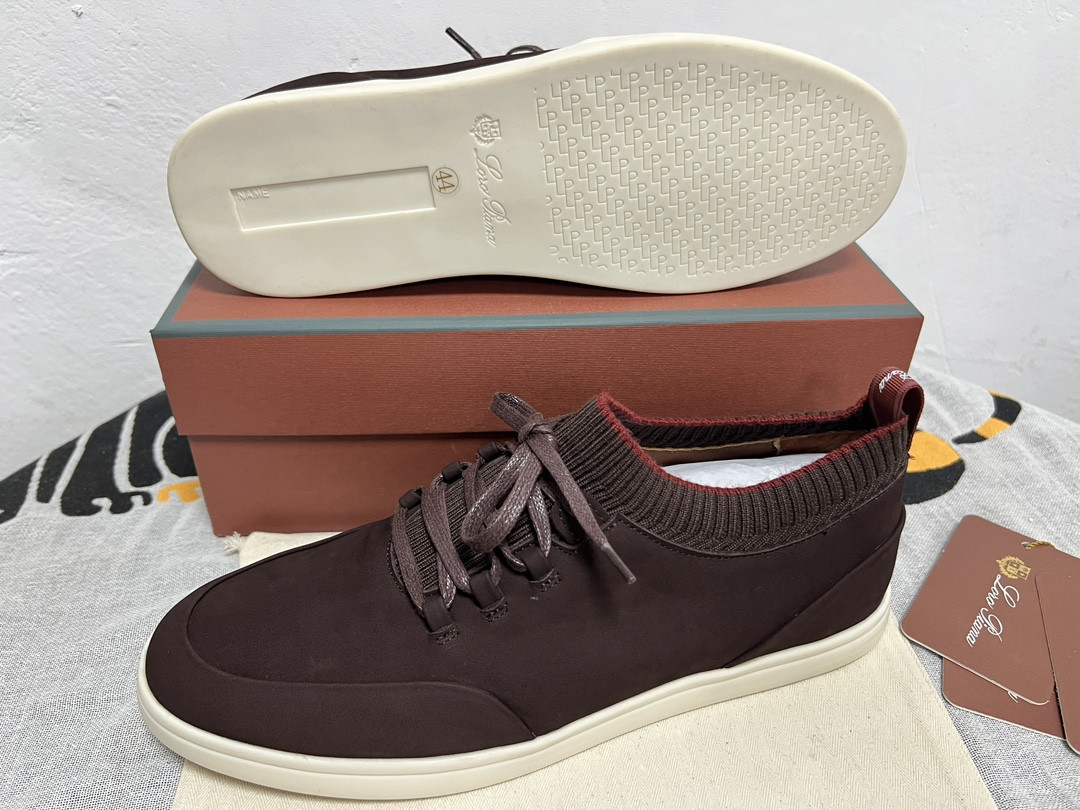 UA L0r0 P1ana Soho Walk Sneaker