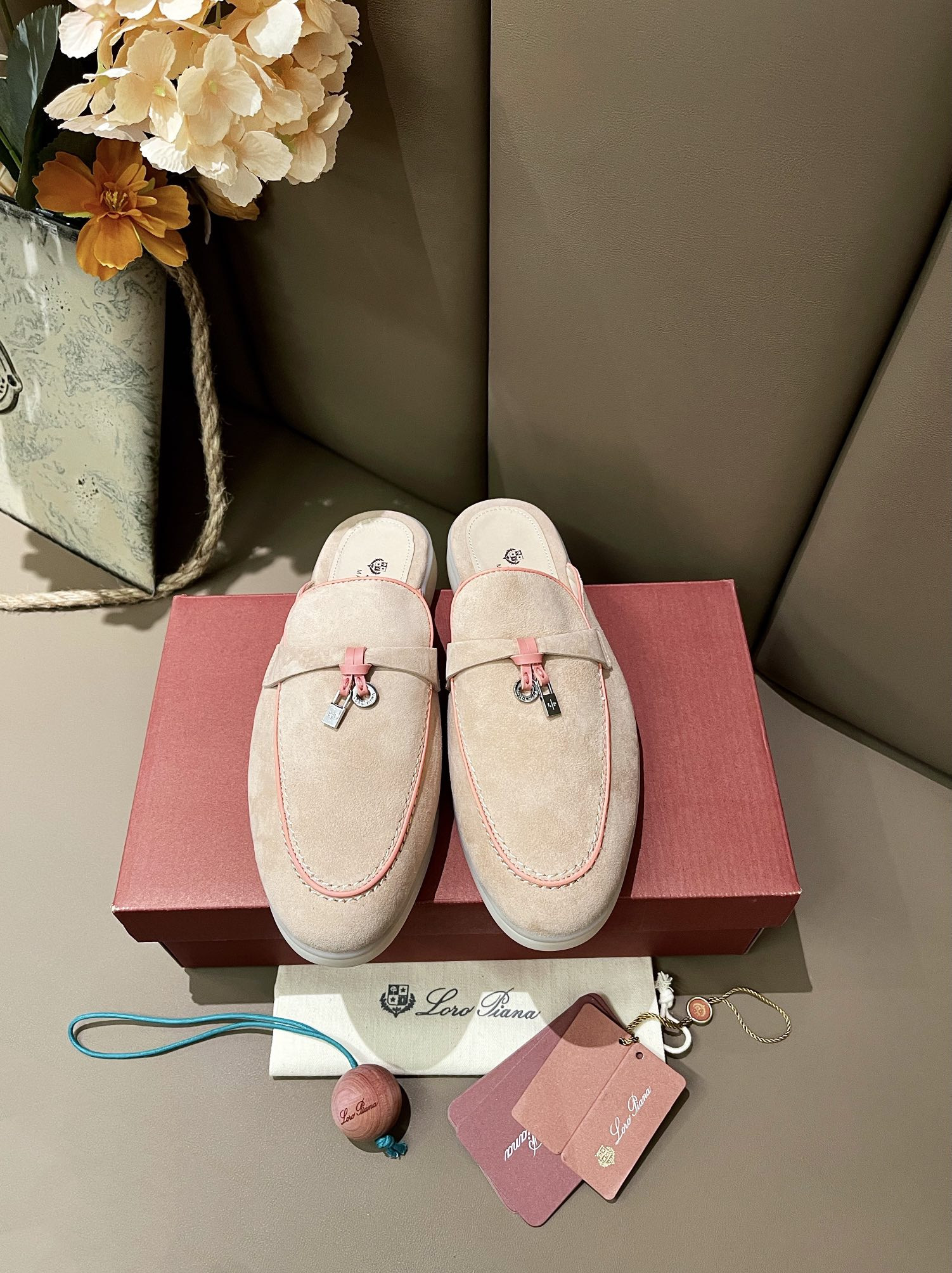 UA L0r0 P1ana Babouche Charms Walk Loafers