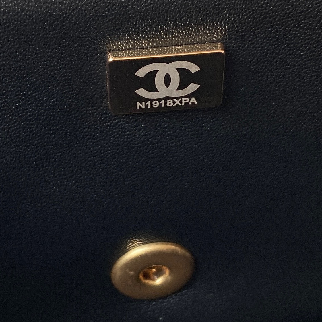 Ch**el MINI CLASSIC HANDBAG WITH TOP HANDLE 12 × 20 × 6 CM