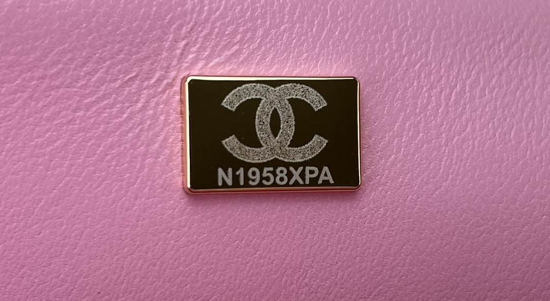 Ch**el Classic Flap Bag 25cm