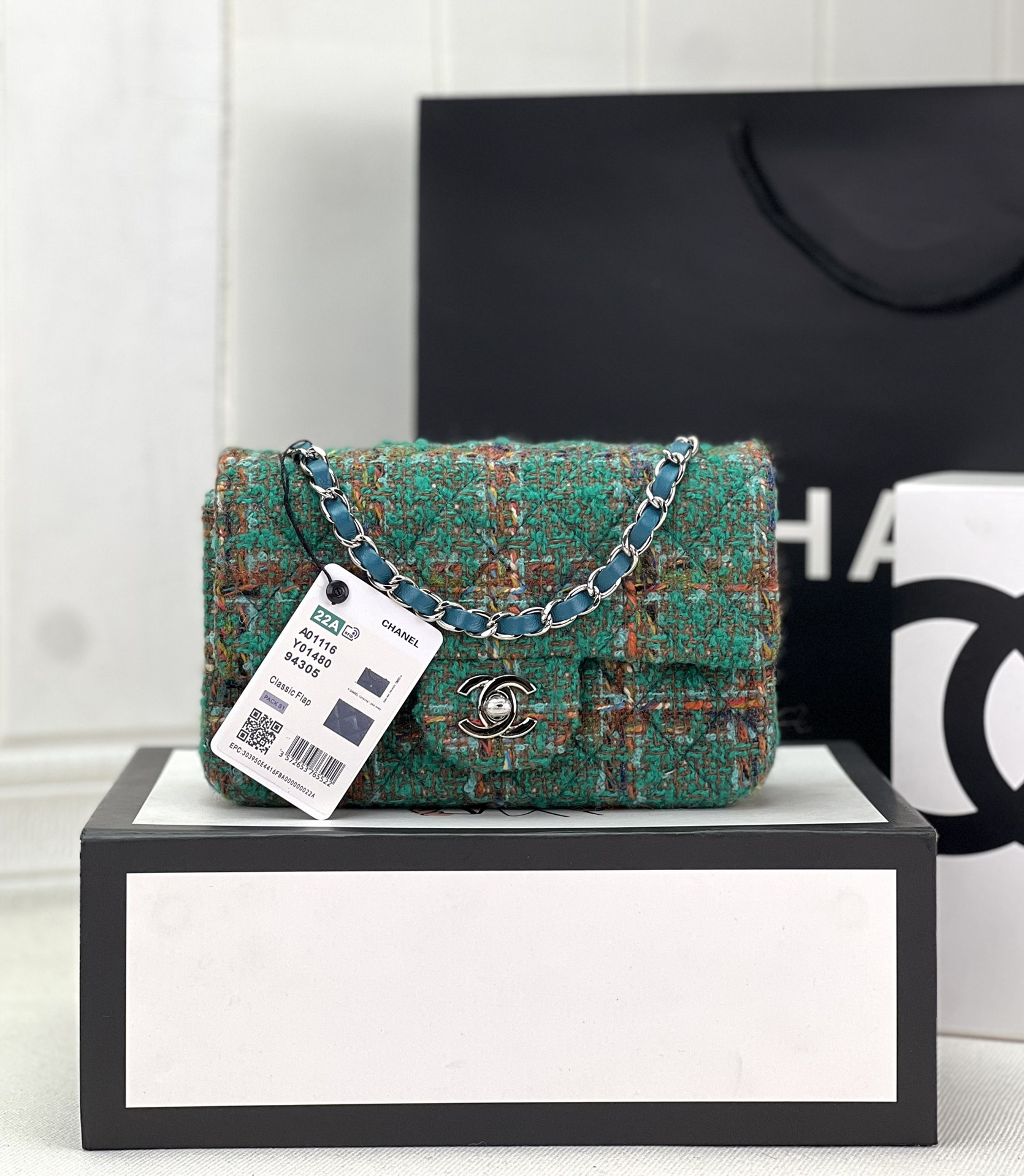 Ch**el Classic Flap Bag 20cm