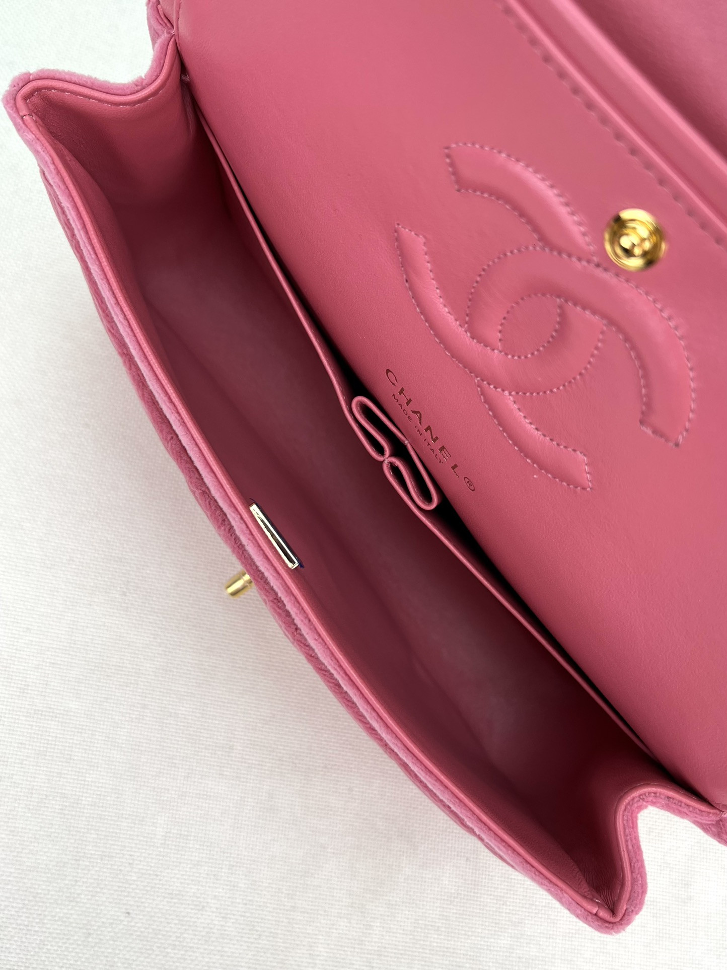 Ch**el Classic Flap Bag 25cm