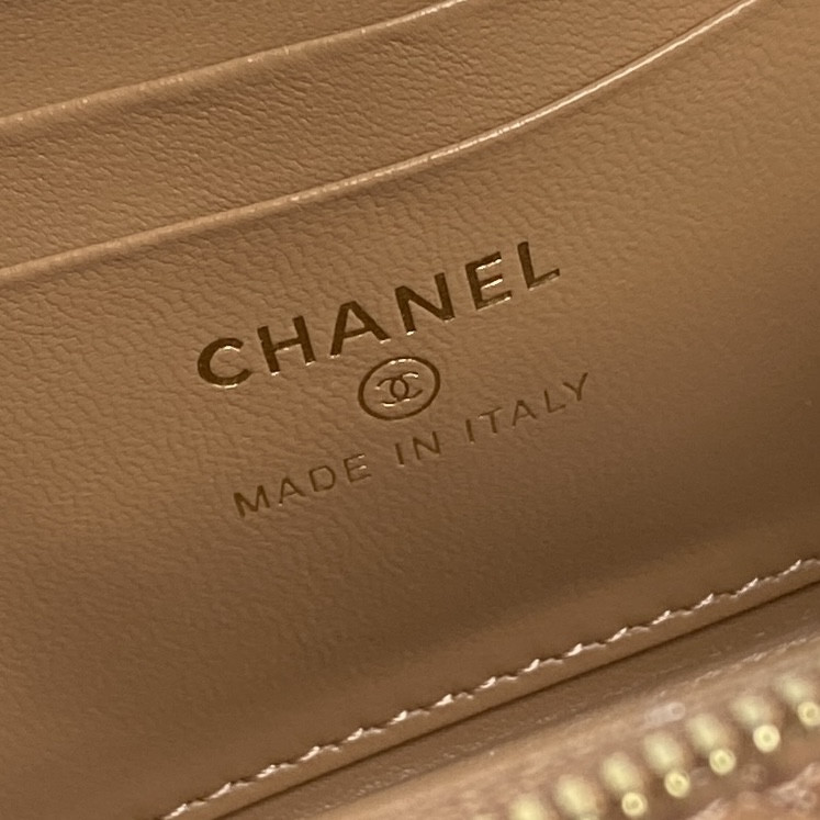 Ch**el Clutch With Chain 9.5x 17x 8CM