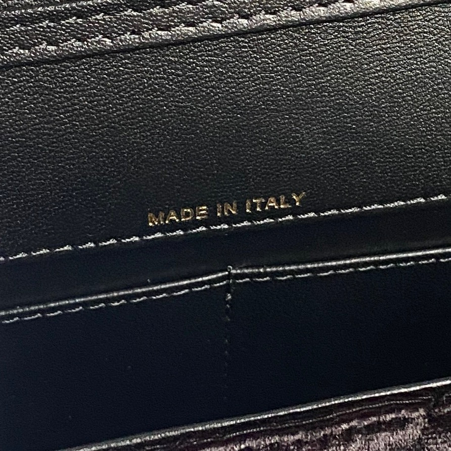 Ch**el Clutch with Chain 13×23×5cm