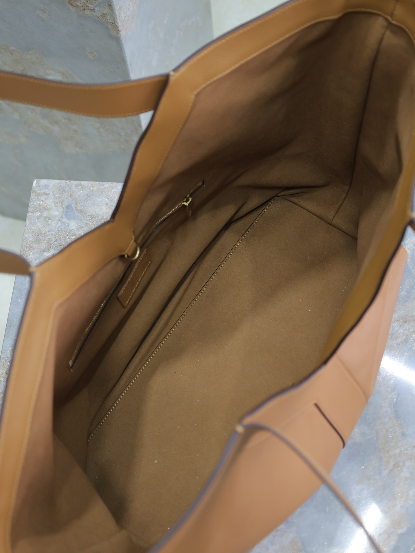 Y51 WHY TOTE 38 39x34x22cm