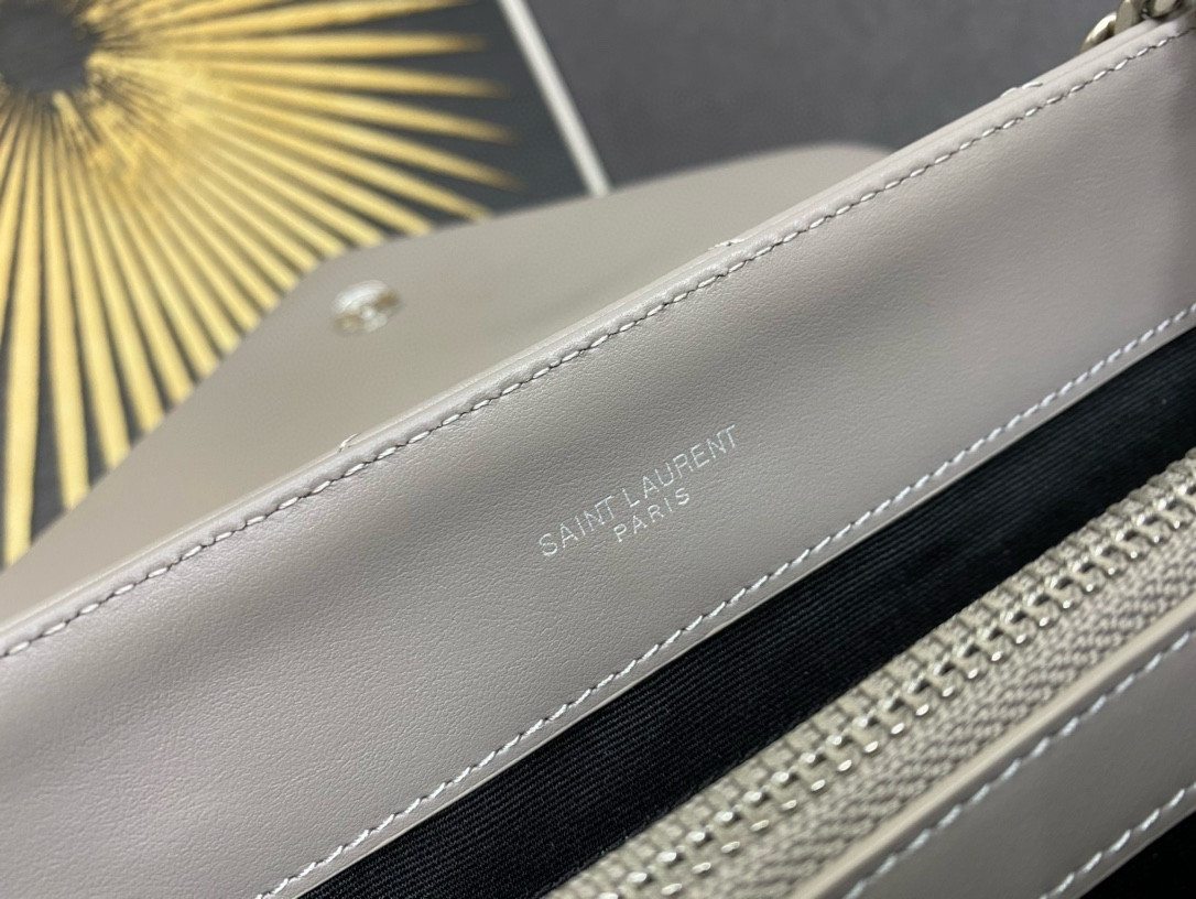 Y51 LOULOU QUILTED LEATHER 32x22x9cm