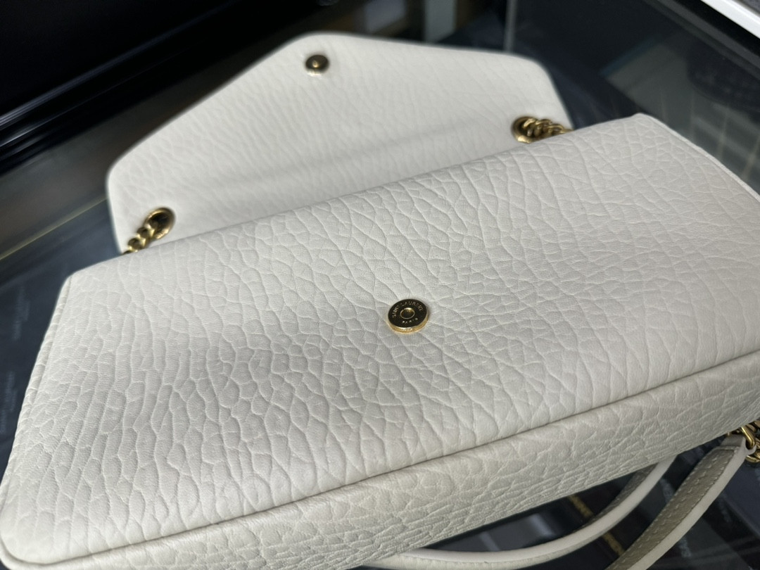 Y51 Calypso small in plunged lambskin 26x14x7cm