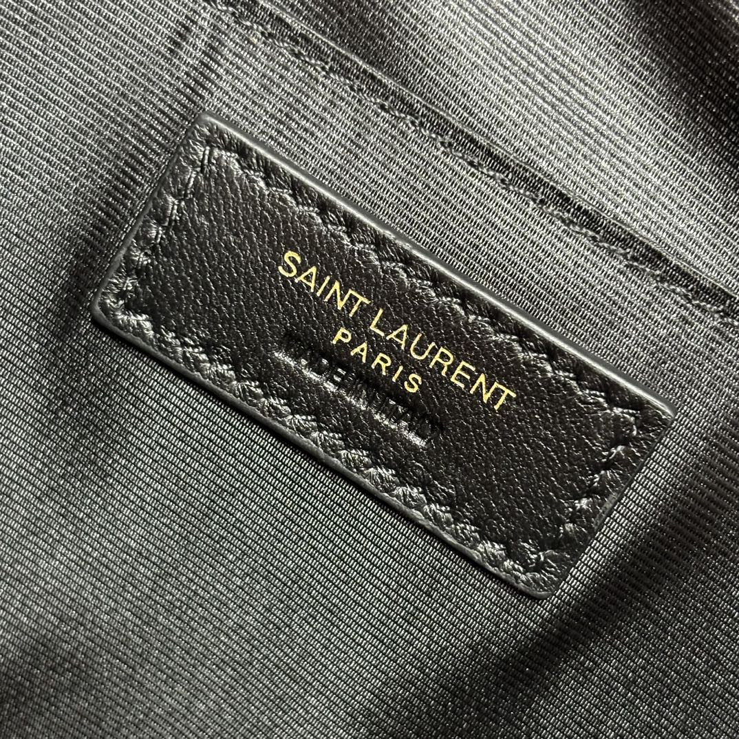 Y51 LOU camera bag in quilted leather 23x16x6cm