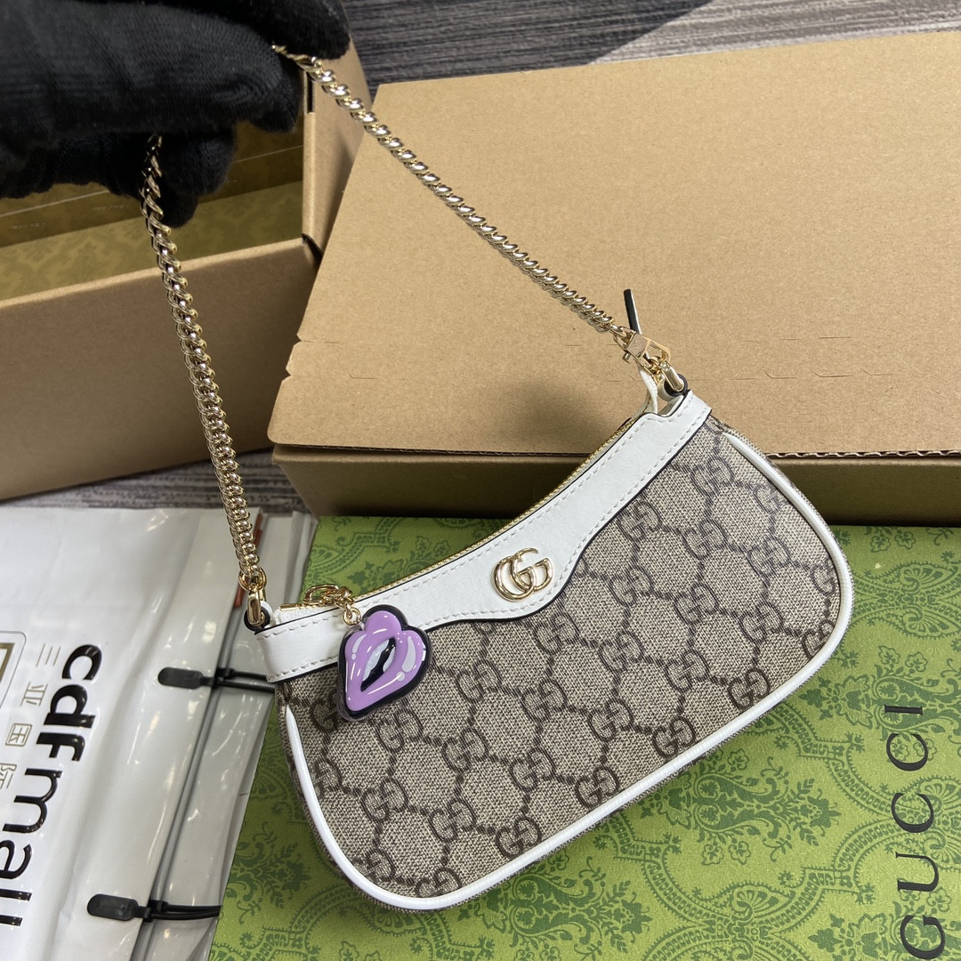 Gvc*1  X Hattie Stewart  BAG  10 x 19 x 3 CM