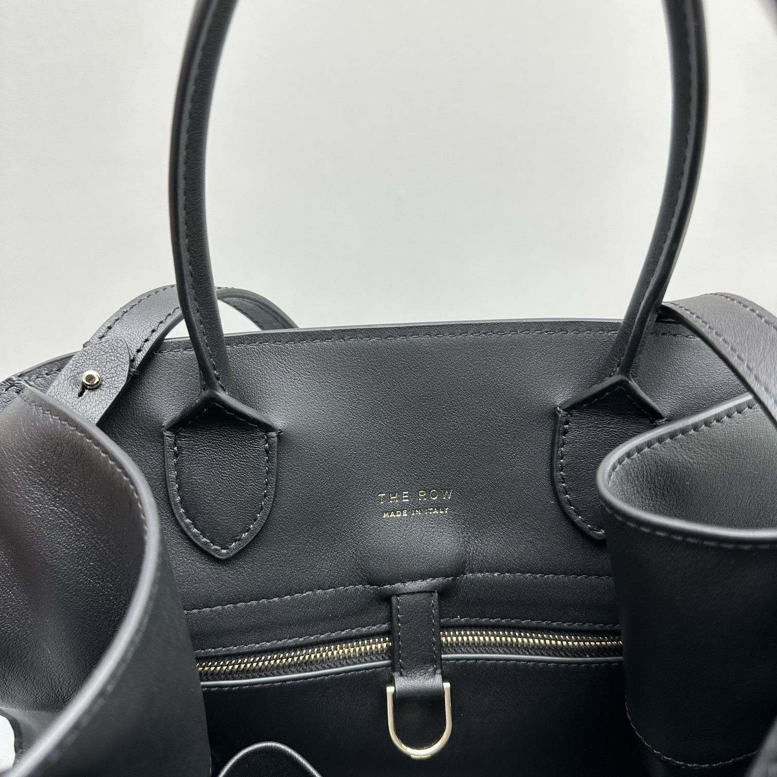 The R0w Margaux belt 12 32x15x25cm