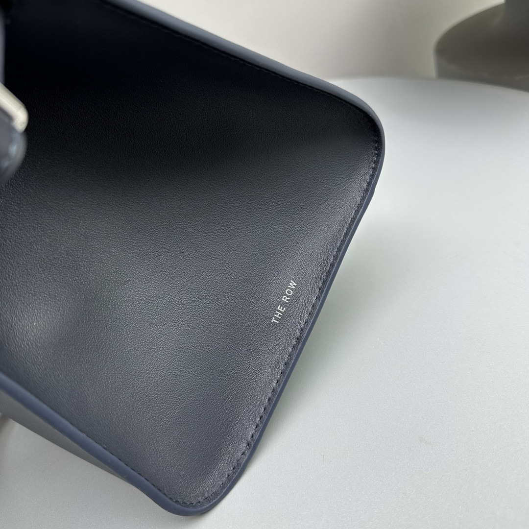 The R0w MARGAUX 12 32x15x25cm