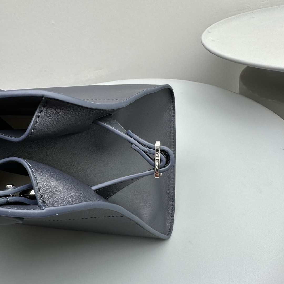 The R0w MARGAUX 12 32x15x25cm