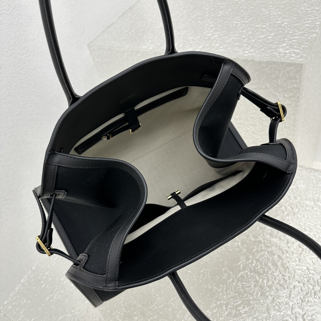 The R0w MARGAUX 15 38.5x16x30cm