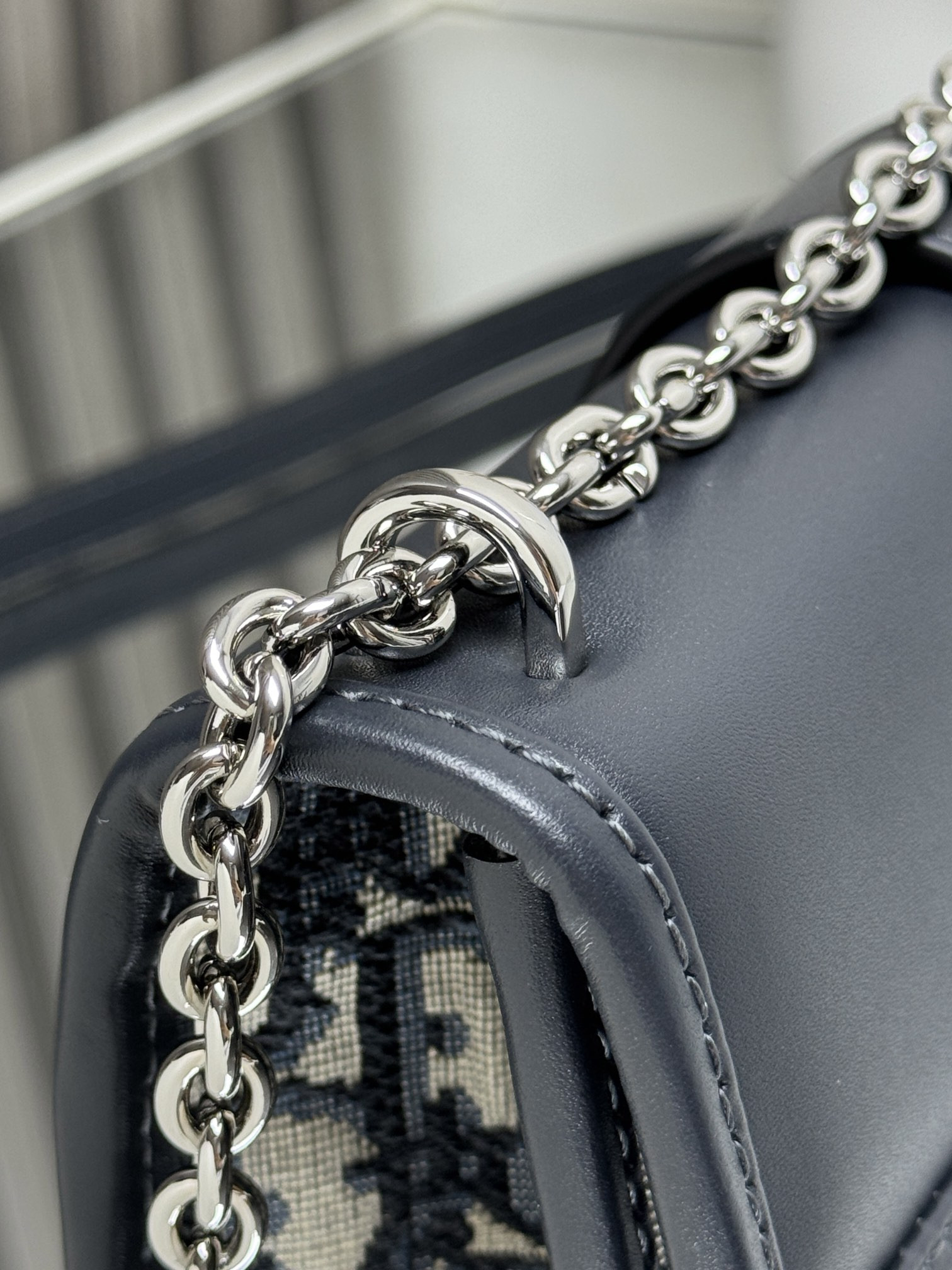 D10r 30 Montaigne East-West Bags 21x12x6cm