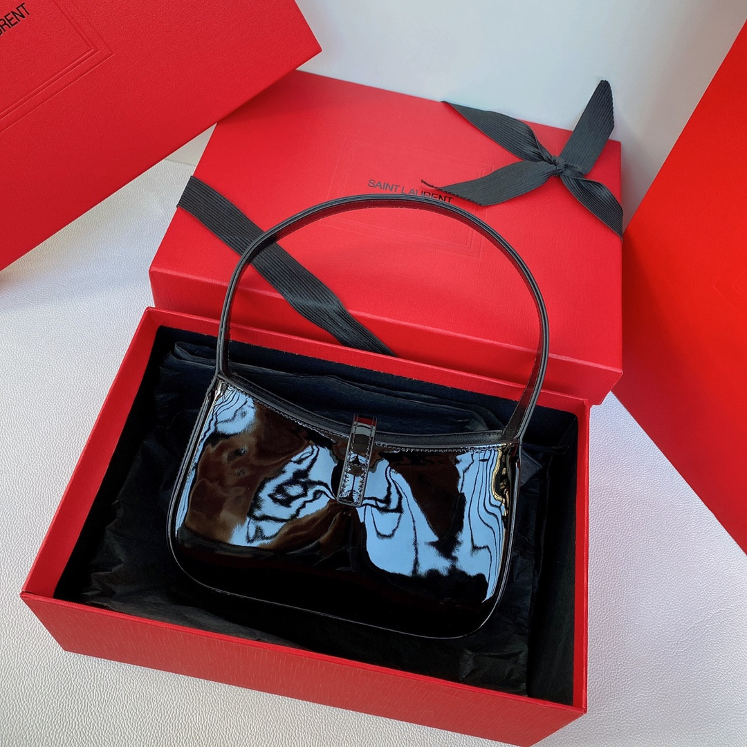 Y51 LE 5 À 7 Mini (Patent Leather) 19 x 11.5 x 4.5 CM