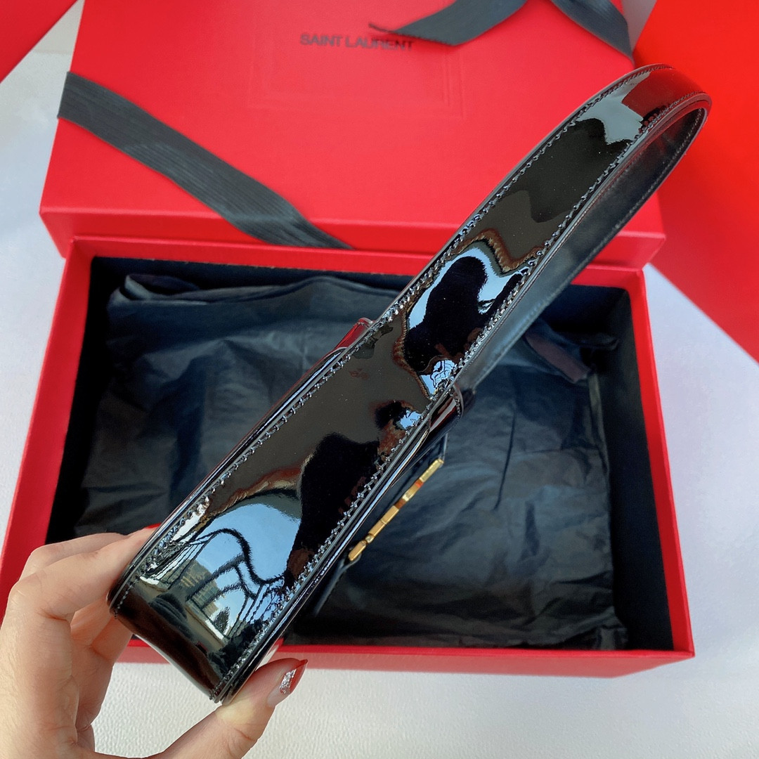 Y51 LE 5 À 7 Mini (Patent Leather) 19 x 11.5 x 4.5 CM