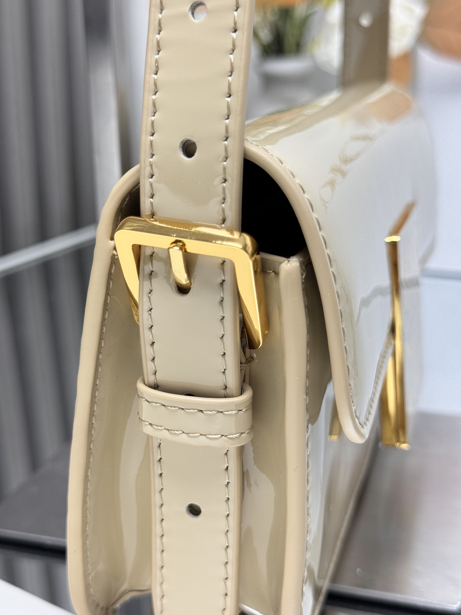 D10r Miss D10r flap bag 22 x 11 x 6 cm(Patent Calfskin)